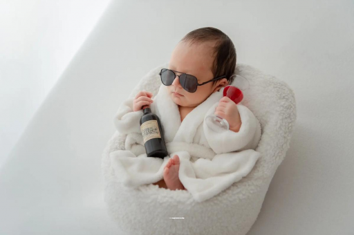 借卵生子咨询宝宝嘴唇上翘